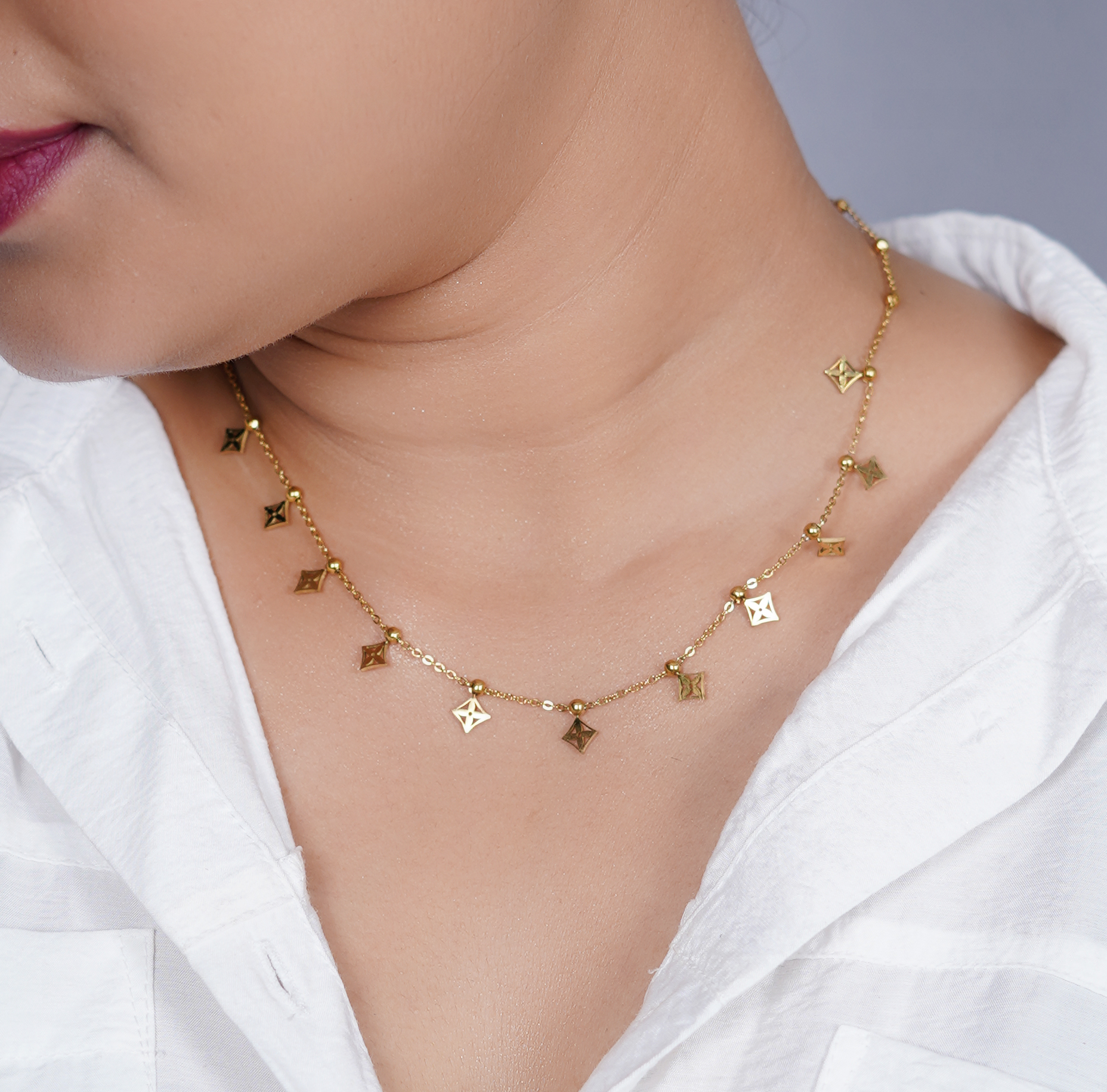 anti-tarnish gold-tone chain view 2